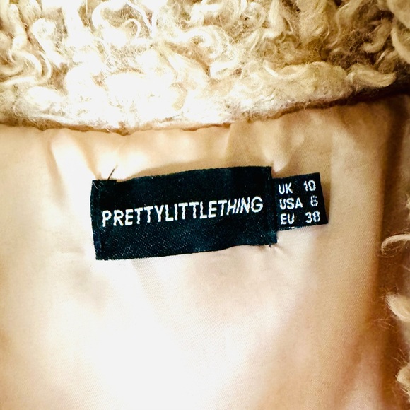 PRETTY LITTLE THING Stone Teddy Faux Fur Coat - Size US 6 - Picture 8 of 10